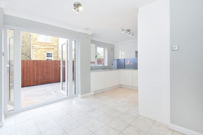 3 Bedroom Detached House To Rent In Burnthwaite Road, Fulham, London, SW6