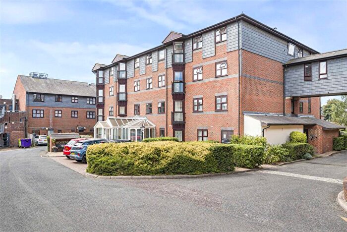 1 Bedroom Flat For Sale In Woodville Grove, Welling, Kent, DA16