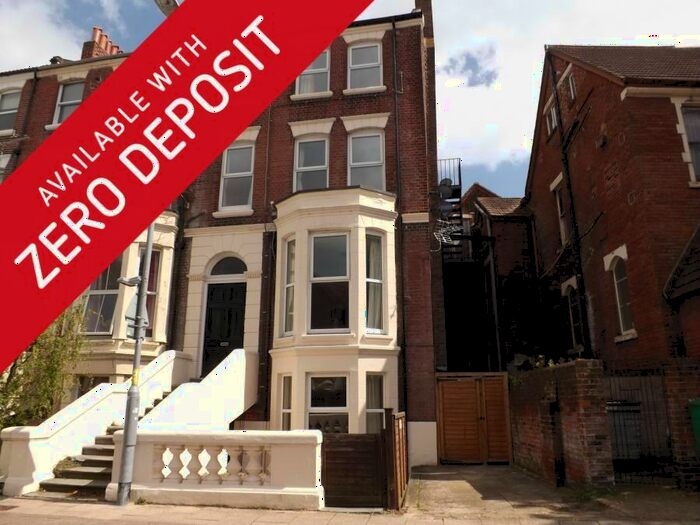 2 Bedroom Flat To Rent In Waverley Road, Southsea, PO5