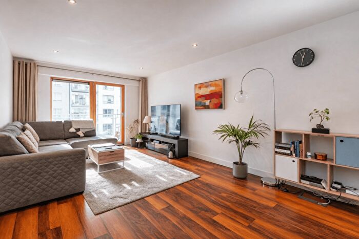 2 Bedroom Flat For Sale In Beaufort Park, Pinnacle House, NW9