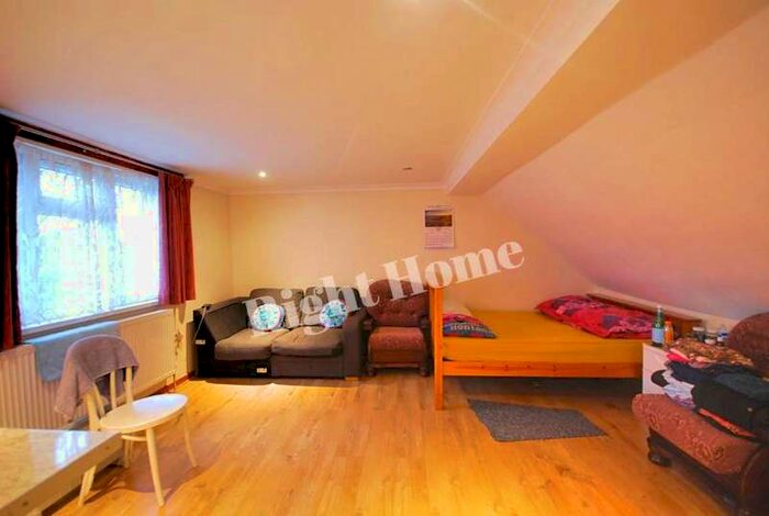 1 Bedroom Flat To Rent In Norton Road, Wembley, Middlesex, HA0