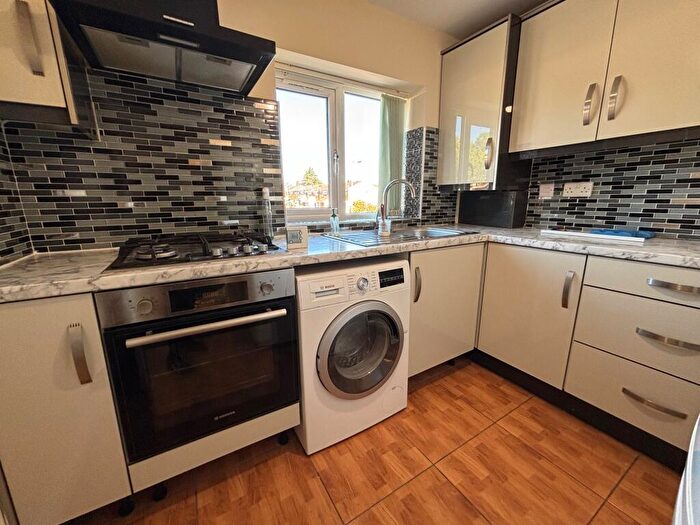 2 Bedroom Flat To Rent In Wisley Way, B32