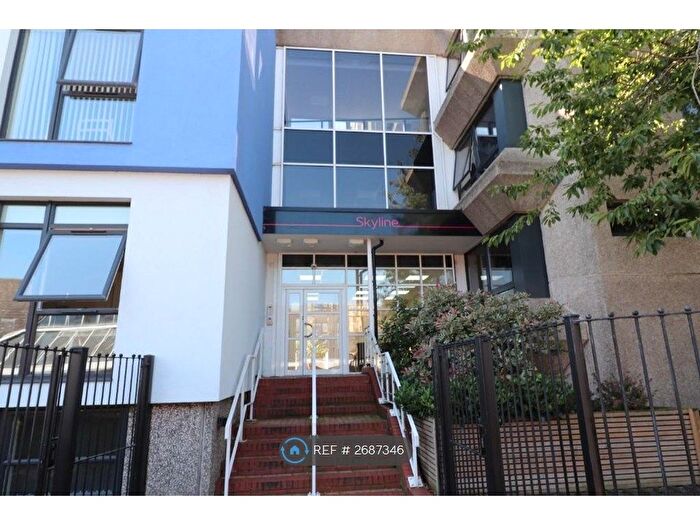 1 Bedroom Flat To Rent In Skyline House, Stevenage, SG1