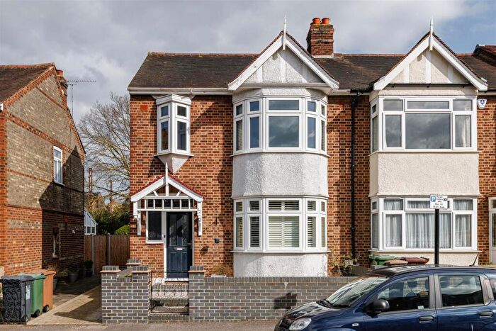 3 Bedroom House For Sale In Coolgardie Avenue, Highams Park, E4