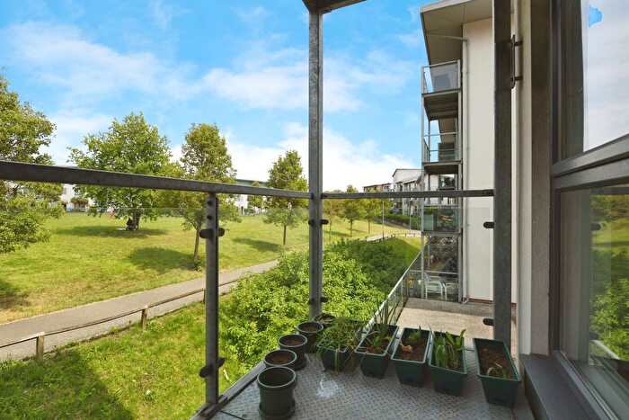 2 Bedroom Flat For Sale In Rollason Way, Brentwood, Essex, CM14