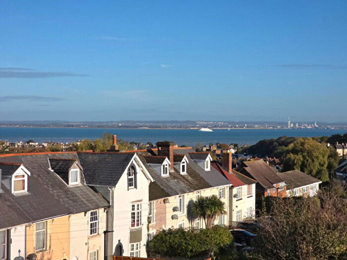 1 Bedroom Flat To Rent In Surbiton Grove, Ryde, PO33