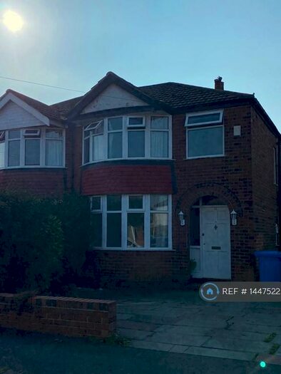 3 Bedroom Semi-Detached House To Rent In Pollen Close, Sale, M33
