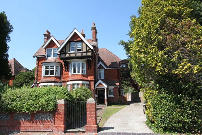 2 Bedroom Flat For Sale In Denton Road, Eastbourne, BN20