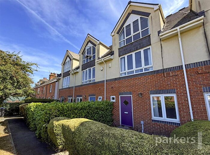 3 Bedroom Terraced House To Rent In Tower Hill, Witney, Oxfordshire, OX28