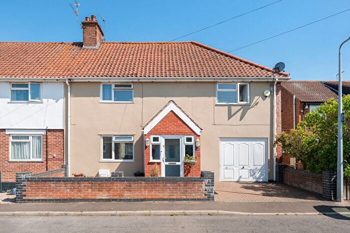 4 Bedroom Terraced House For Sale In Mariners Park Close, Hopton, NR31