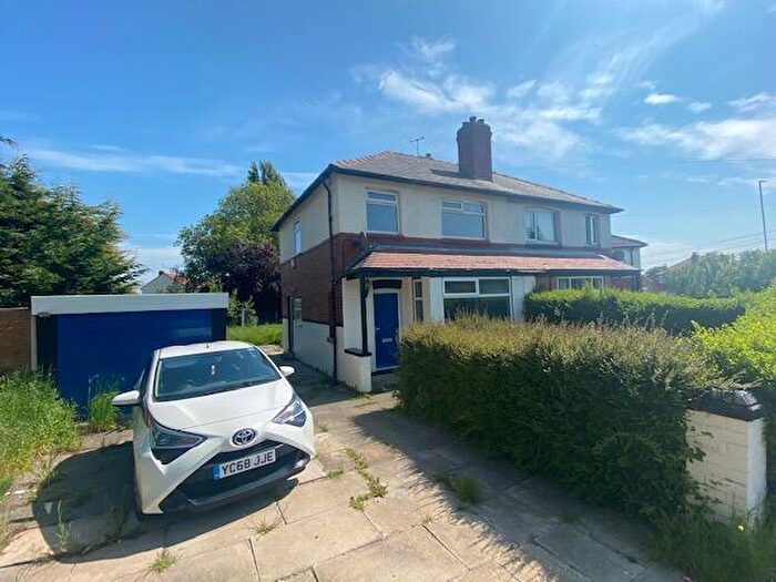 3 Bedroom Semi-Detached House To Rent In Stanks Garth, Leeds, West Yorkshire, LS14