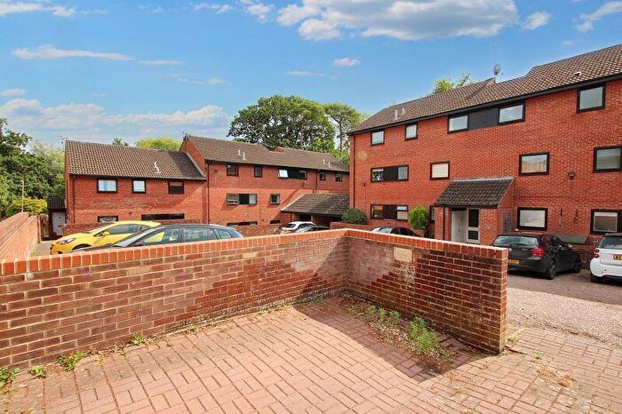 2 Bedroom Apartment To Rent In King George Close, Cheltenham, GL53