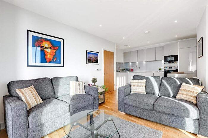 2 Bedroom Apartment For Sale In River Mill One, Lewisham, SE13