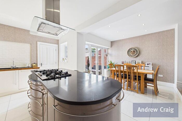 5 Bedroom Terraced House For Sale In Featherstone Street, Roker, SR6