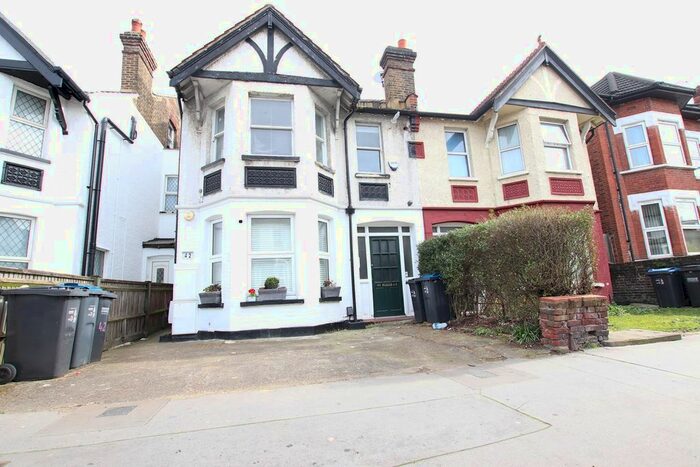2 Bedroom Flat To Rent In Oakfield Road, Croydon, CR0