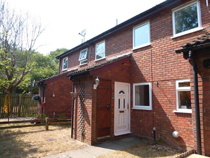 1 Bedroom Ground Maisonette To Rent In Marchwood, Southampton, SO40