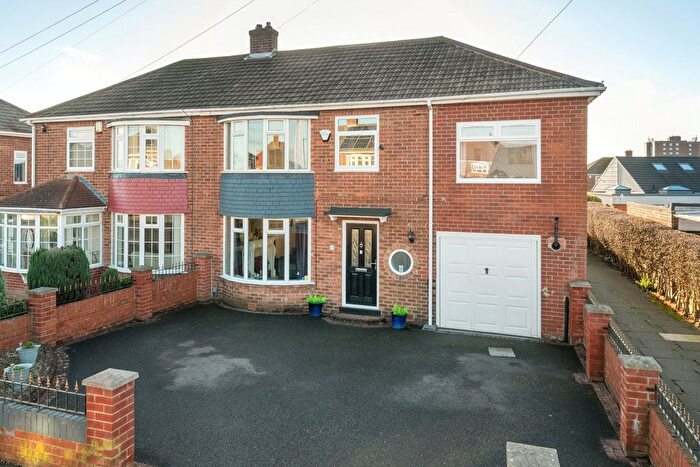 4 Bedroom Semi Detached House For Sale In Langdon Road, Newcastle Upon Tyne, Tyne And Wear, NE5