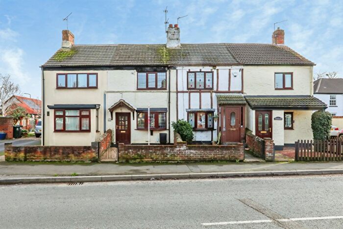 2 Bedroom Terraced House For Sale In Wroot Road, Finningley, Doncaster, DN9