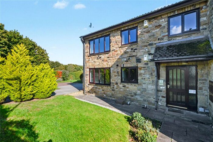 2 Bedroom Apartment For Sale In Grasmere Drive, Wetherby, West Yorkshire, LS22