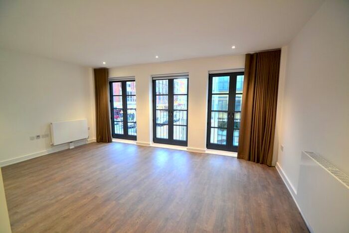 1 Bedroom Flat To Rent In Worple Road Mews, Wimbledon, SW19