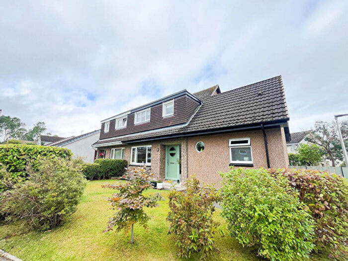 4 Bedroom Semi Detached House For Sale In Kestrel Place, Inverness, IV2