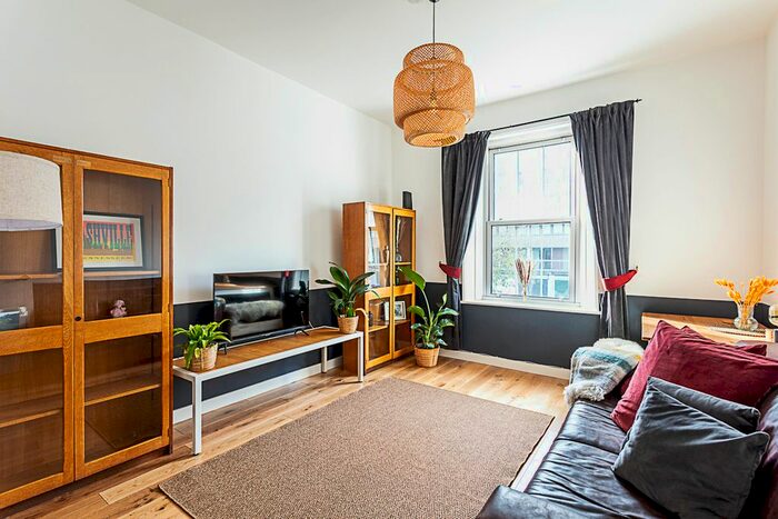 1 Bedroom Flat To Rent In Bagshot Street, London, SE17