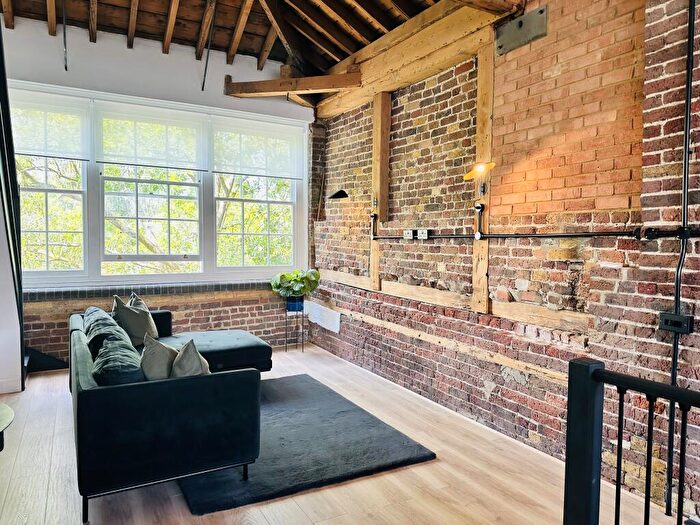 2 Bedroom Apartment To Rent In Island Centre Way, Enfield, EN3