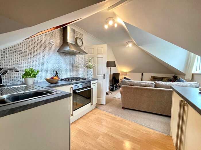 2 Bedroom Apartment To Rent In Westerham Road, Westbourne, BH4