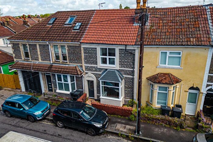 2 Bedroom Terraced House For Sale In House | Updating | Easton, BS5