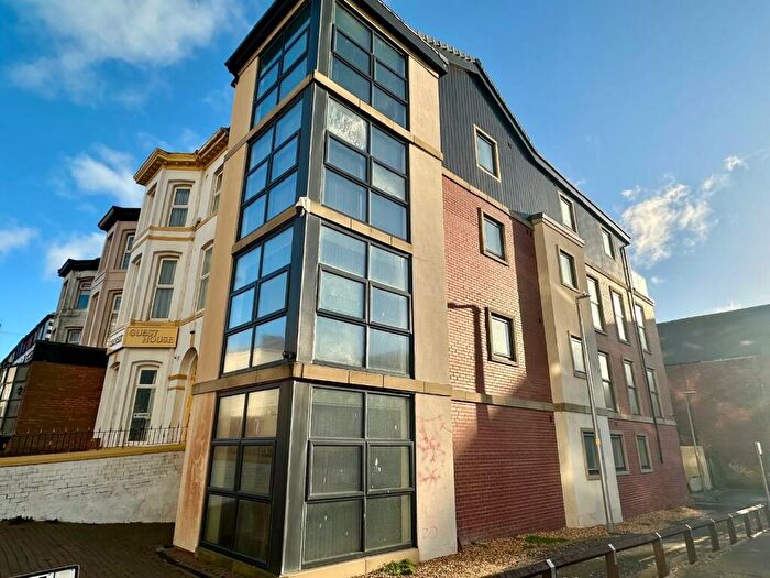 3 Bedroom Flat To Rent In Banks Street, Blackpool, FY1