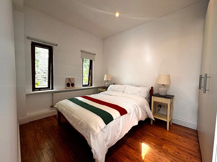 1 Bedroom Flat For Sale In Liverpool Road, London, N1