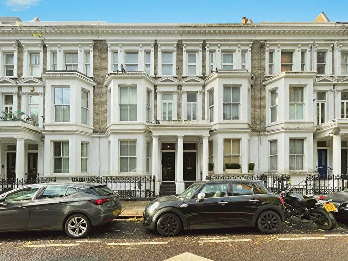 2 Bedroom Flat For Sale In Edith Grove, Chelsea, London, SW10