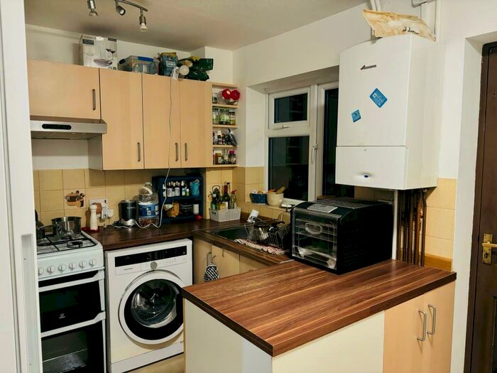 2 Bedroom Terraced House To Rent In Tarnbrook Way, Bracknell, RG12