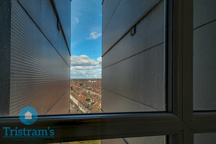 1 Bedroom Flat To Rent In High Point, Nottingham, NG7