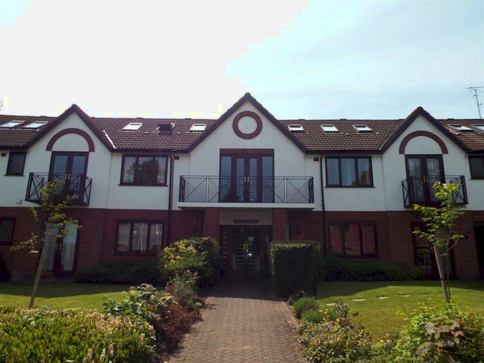 1 Bedroom Apartment To Rent In Priory House, Kenilworth, CV8