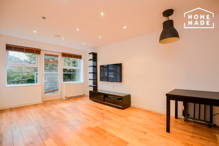 2 Bedroom Flat To Rent In East End Road, N3