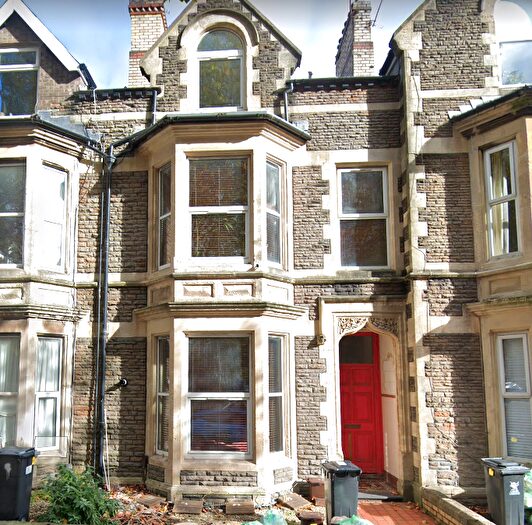 2 Bedroom Flat To Rent In Howard Gardens, Adamsdown, Cardiff, CF24
