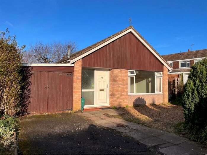 2 Bedroom Detached Bungalow To Rent In Willow Drive, Wellesbourne, CV35