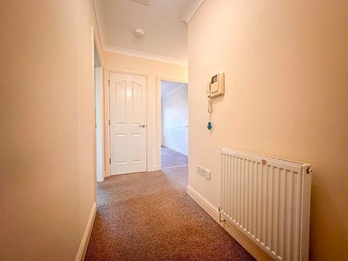 2 Bedroom Apartment To Rent In Harpham Close, Scunthorpe, DN16