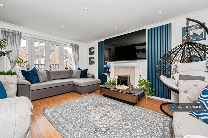 4 Bedroom Terraced House To Rent In Harper Close, Grays, RM16