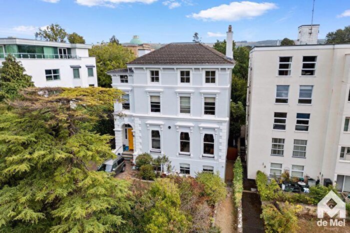 3 Bedroom Apartment For Sale In Evesham Road, Pittville, Cheltenham, GL52