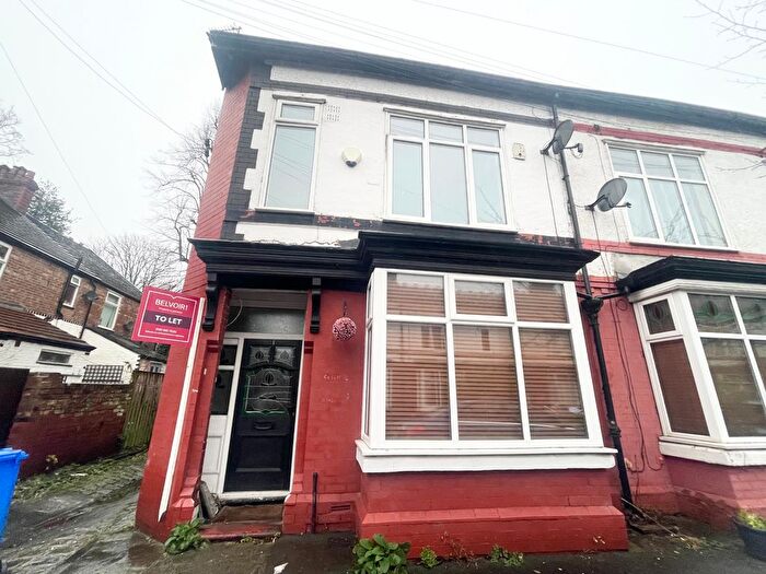 3 Bedroom Terraced House For Sale In Railton Avenue, Manchester, M16