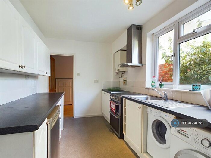 3 Bedroom Terraced House To Rent In Gosbrook Road, Caversham, Reading, RG4