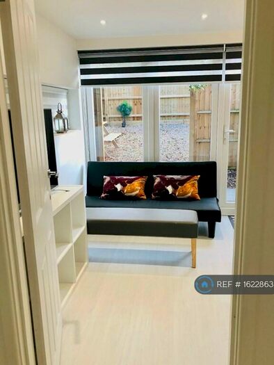 Studio To Rent In Preston Rd, Weymouth, DT3