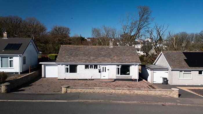 2 Bedroom Detached House For Sale In Breeze Hill, Benllech, Tyn-y-gongl, LL74