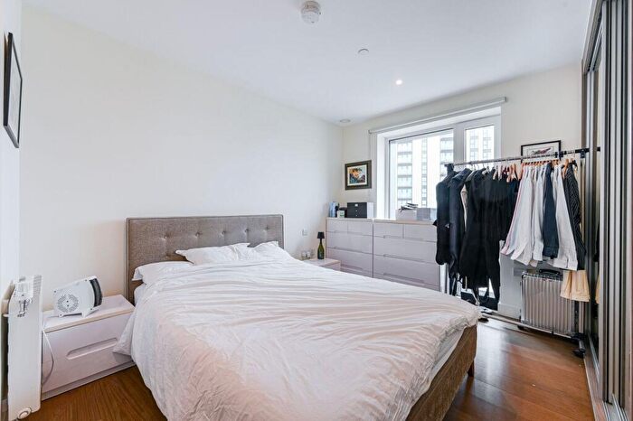 2 Bedroom Flat For Sale In Norton House, Woolwich Riverside, London, SE18