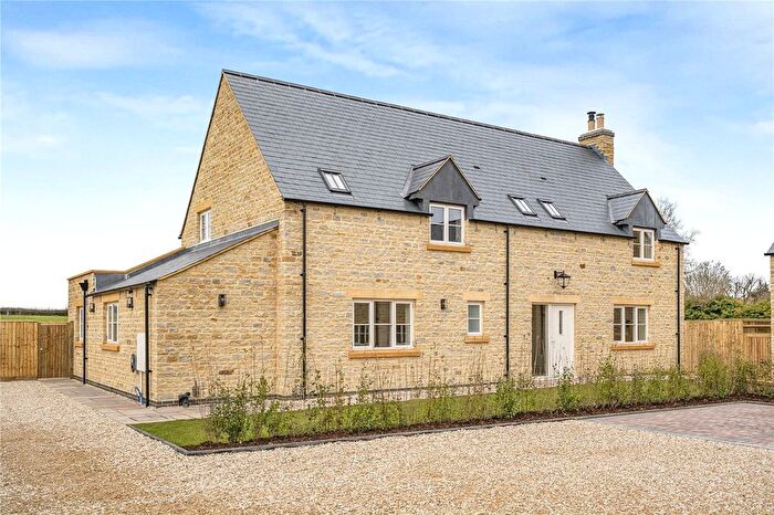 4 Bedroom Detached House For Sale In Helmdon Road, Weston, Towcester, NN12