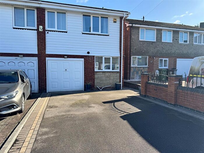 3 Bedroom Property For Sale In Eileen Gardens, Birmingham, B37