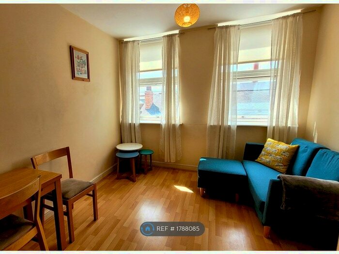 1 Bedroom Flat To Rent In Kirkgate, Leeds, LS2