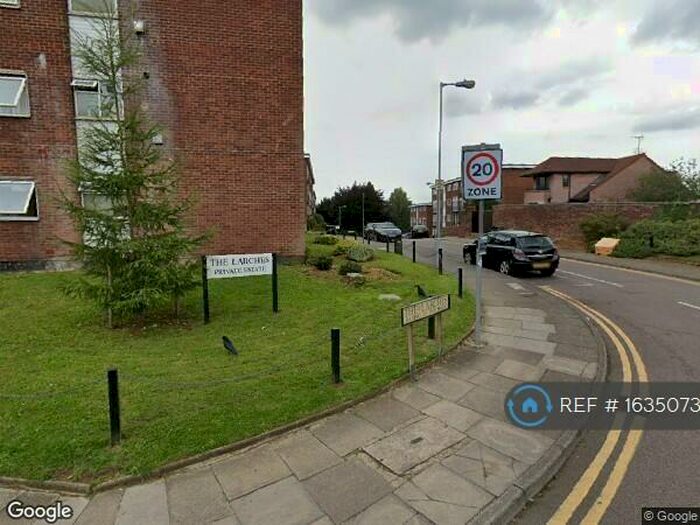 2 Bedroom Flat To Rent In Old Bedford Road, Luton, LU2